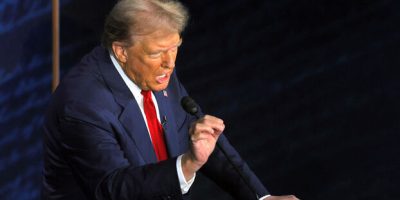 Republican presidential nominee, former U.S. President Donald Trump gestures as he speaks during a presidential debate with Democratic presidential nominee, U.S. Vice President Kamala Harris hosted by ABC in Philadelphia, Pennsylvania, U.S.,  September 10, 2024 REUTERS/Brian Snyder